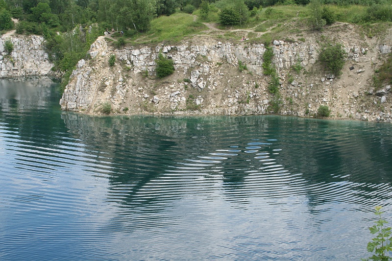 Obraz 178.jpg - Zakrzówek - zalany kamieniołom, który obecnie przekształcił się w malownicze jeziorko